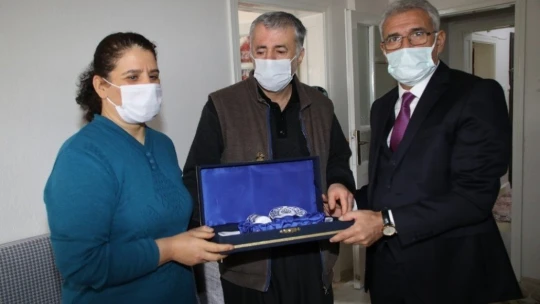 Engelli aileye anlamlı ziyaret