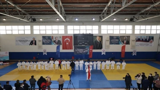 Engelli iki judocu Türkiye Şampiyonası'ndan madalyalarla döndü