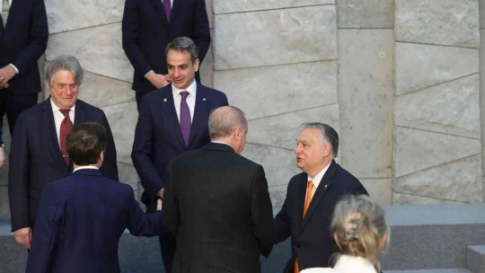 Erdoğan, NATO Liderler Zirvesi'nde aile fotoğrafı çekimine katıldı