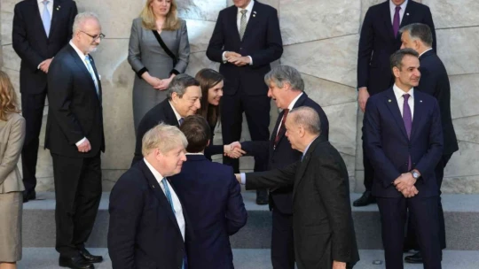 Erdoğan, NATO Liderler Zirvesi'nde aile fotoğrafı çekimine katıldı