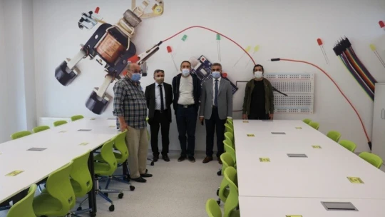 Erman Ilıcak Fen Lisesi eğitime başladı