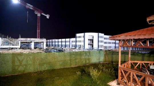 Eroğlu'ndan Dünya Kayısı Ticaret Merkezine övgü