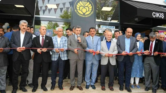 Esenlik marketlere 3 yeni şube daha katıldı