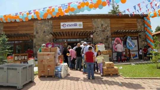 Esenlik marketlere 3 yeni şube daha katıldı