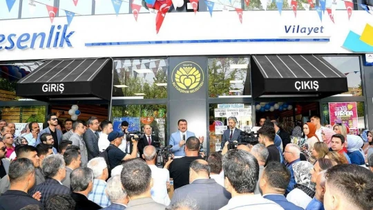 Esenlik marketlere 3 yeni şube daha katıldı