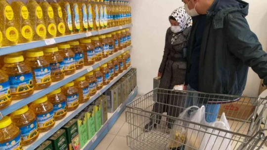 Esenlik'te yağ satışları devam ediyor