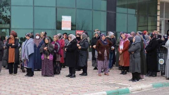 Eşi tarafından öldürülen hamile kadın defin edildi