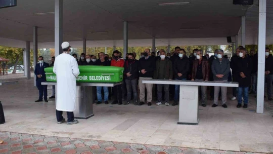 Eşi tarafından öldürülen kadın, gözyaşları arasında defnedildi