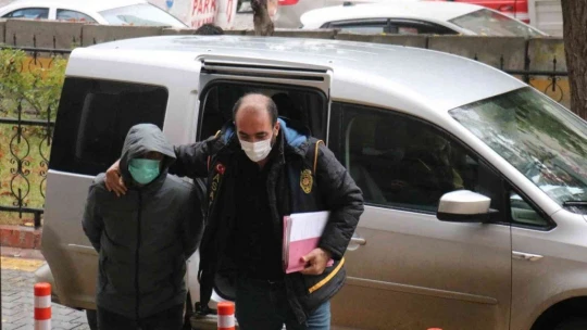 Eşi tarafından öldürülen kadın, gözyaşları arasında defnedildi