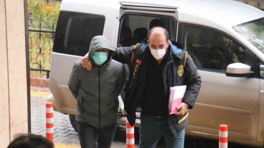 Eşi tarafından öldürülen kadın, gözyaşları arasında defnedildi