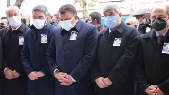 Gökçe adliye önünde tören ile son yolculuğuna uğurlandı.