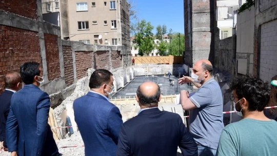 Eski özel idare binasının yerine...