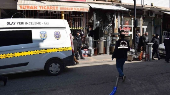 Esnafın silahlı kavgasında kan aktı