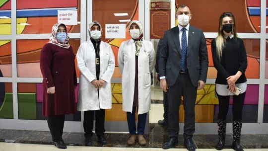 Ev hanımları kurslarla meslek sahibi oluyor