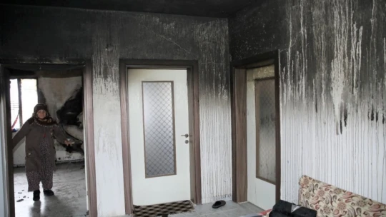 Evi yanan aileye Başkan Güder sahip çıktı