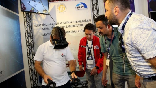 FKA, TEKNOFEST'te 'Elektrikli Araçlar Sanal Gerçeklik' projesini tanıttı