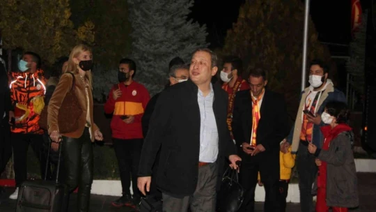 Galatasaray'a Malatya'da coşkulu karşılama