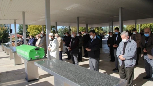 Gazeteci Yalvaç defnedildi