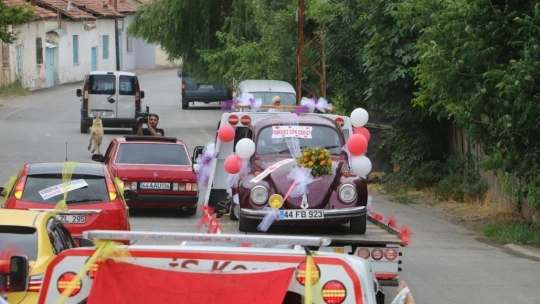 Gelinin vosvos isteğini kırmak istemeyen damattan ilginç çözüm