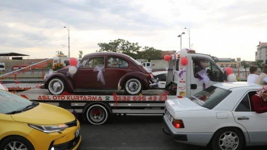 Gelinin vosvos isteğini kırmak istemeyen damattan ilginç çözüm