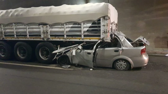 Genç öğretmen kazada hayatını kaybetti