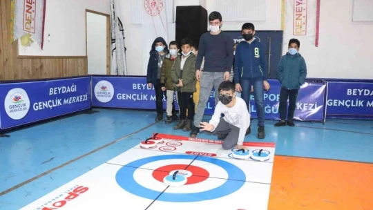 Gençleri sosyal medya bağımlılığına karşı koruma çabası