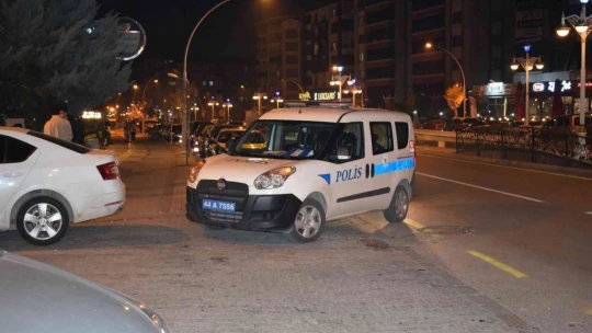 Gençlerin 'kız' kavgası kanlı bitti