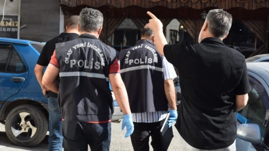 Gençlerin küfürleşmesi kanlı bitti