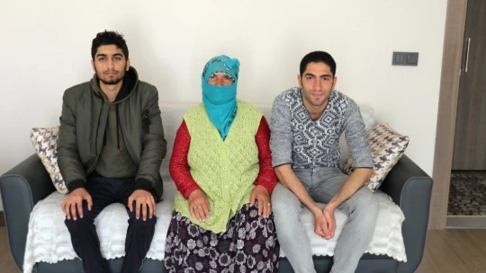 Göl manzaralı deprem konutlarında yaşam başladı