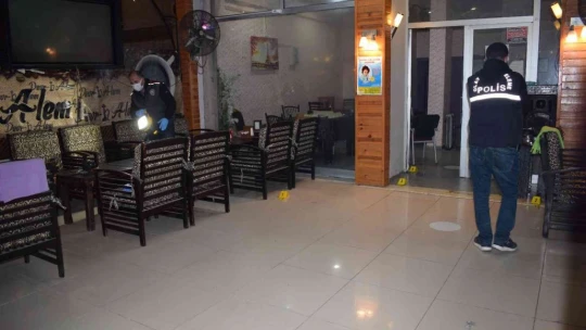 Gözünü kırpmadan husumetlisine kurşun yağdırdı