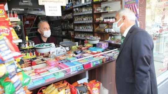 Güder, İnönü Caddesi esnafını gezdi