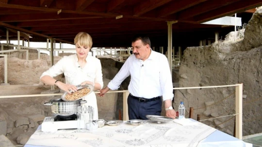 Gürkan, Arslantepe'nin önemini anlattı