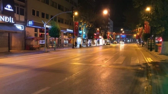 Hafta sonu kısıtlaması Malatya'yı sessizliğe bürüdü