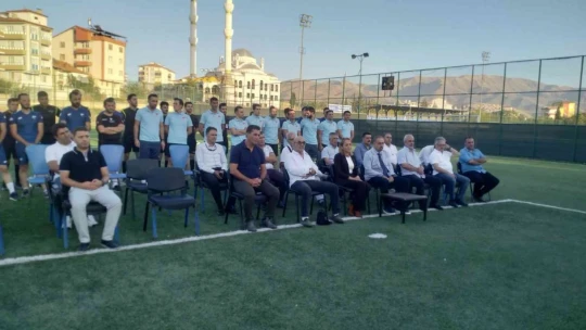 Hakemlerden yeni sezona pastalı açılış