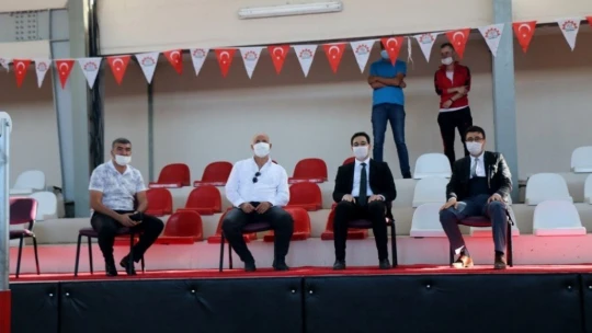 Hekimhan'a modern spor salonu