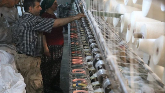 Evlerinin altını atölyeye çevirdiler