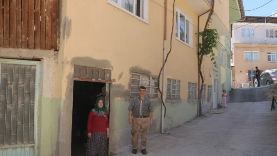 Evlerinin altını atölyeye çevirdiler