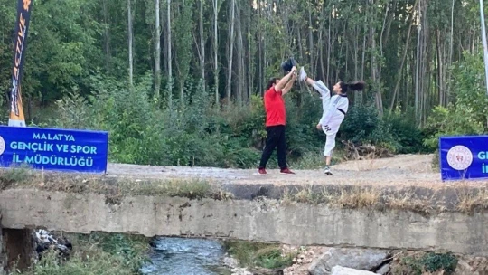 Hem spor hem tanıtım