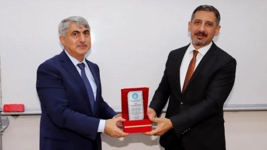 Hukuk öğrencilerine ilk ders Menteş'ten