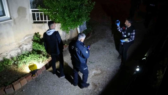 Husumetlilerin satırlı bıçaklı kavgası: 1 ağır yaralı