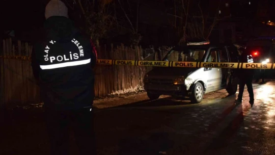 Husumetlisini pompalı tüfekle başından vurdu