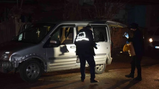 Husumetlisini pompalı tüfekle başından vurdu