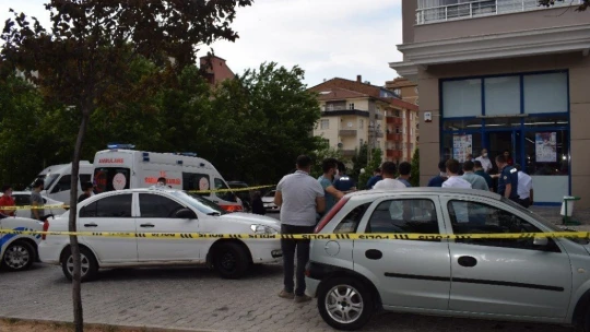 İcraya gitti silahla vuruldu