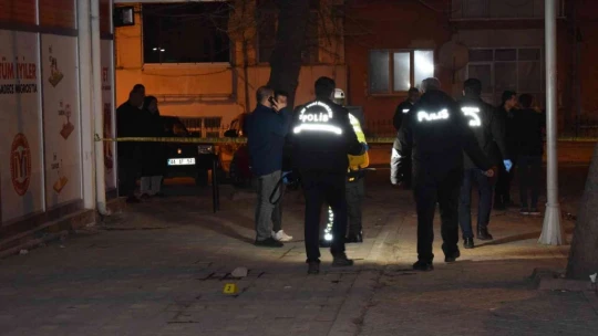 İki grubun silahlı kavgası kanlı bitti: 1 yaralı