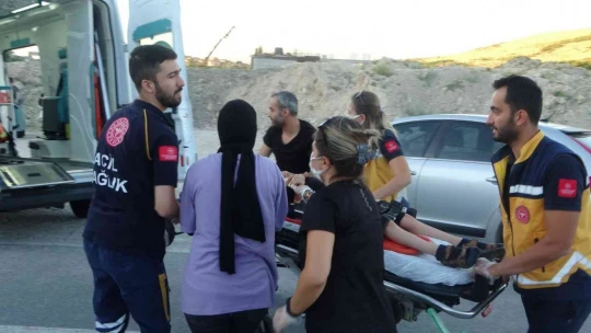 İki otomobilin çarpıştığı kazada can pazarı