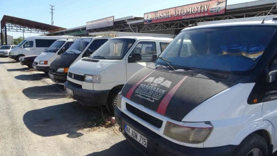 İkinci el otomobil piyasası hareketlendi