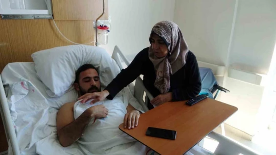 İlk depreme evinde, ikinci depreme hastanede yakalandı