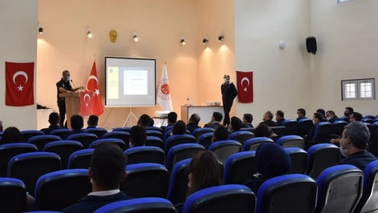 İnfaz koruma memurlarına uyuşturucu eğitimi
