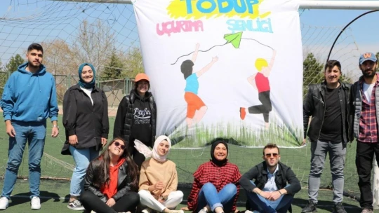 İnönü Üniversitesinde uçurtma şenliği