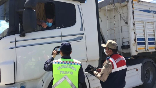 Jandarma'dan kısıtlamada sıkı kontrol